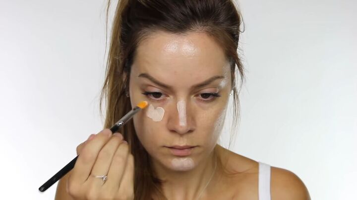 try this soft light summer makeup without foundation, Highlighting with a tinted moisturizer