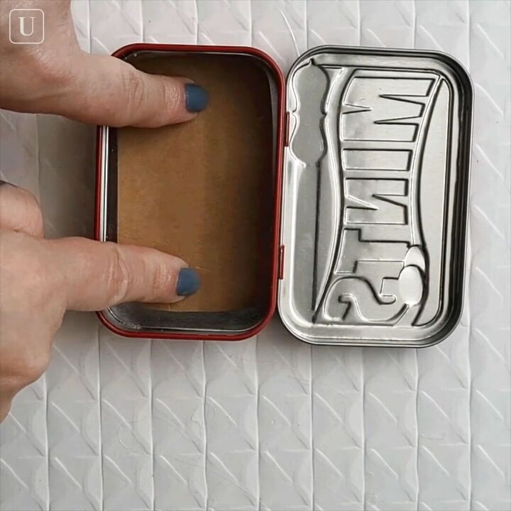 how to make a diy small jewelry box out of an old mint tin, Placing the cardboard inside