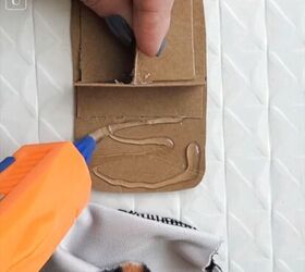 How to Make a DIY Small Jewelry Box Out of an Old Mint Tin Upstyle