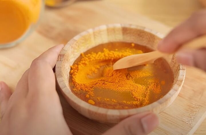 the 3 best ways to use honey for clear healthy glowing skin, Honey and turmeric mask recipe