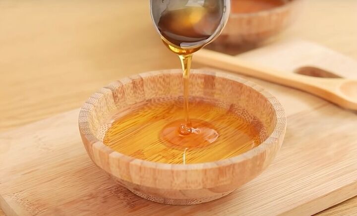 the 3 best ways to use honey for clear healthy glowing skin, Honey and oil mask recipe