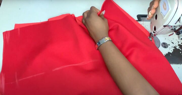 how to make a pencil skirt with a front slit, Sewing the pencil skirt