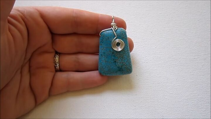 easy steps to make your own gorgeous wire spiral and bead pendant, Bead pendant