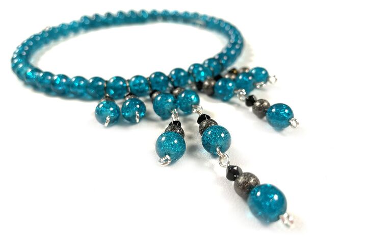 Memory Wire Necklace Tutorial: Make a Statement | Upstyle