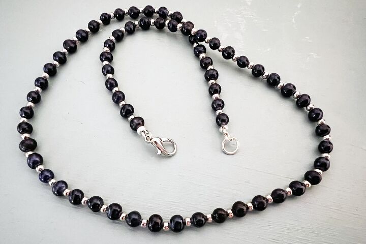 using shape and texture in jewellery design, Black Pearl Necklace Tutorial