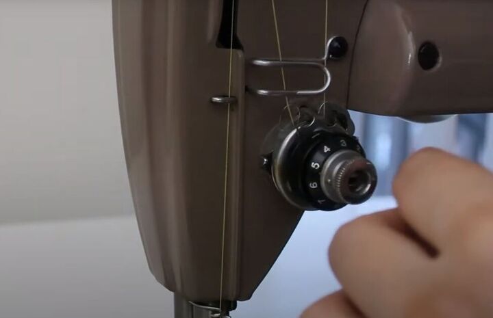 6 expert tips for sewing with sheer fabric, Threading the tension disk