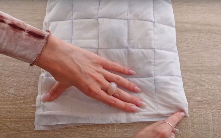 how to make a puffy quilted purse with a cross body strap, Sewing the side seams