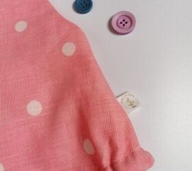 how to make clothes labels out of pillowcases