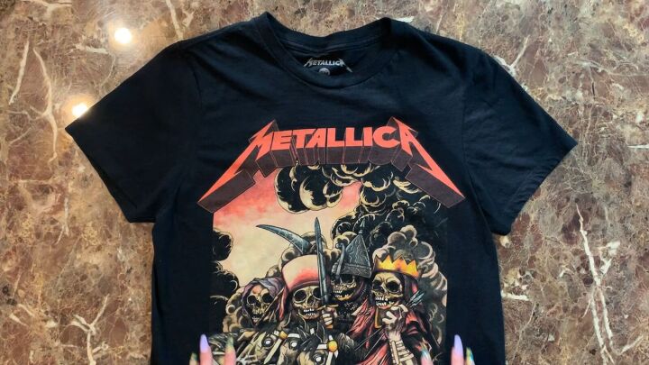how to make a diy o ring crop top out of a band t shirt, Metallica t shirt for the DIY
