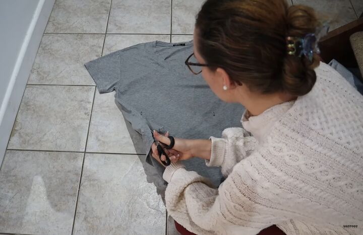 How to Make a Dress Out of a T-Shirt Without Sewing or Using Glue | Upstyle How to Make a Dress Out of a T-Shirt Without Sewing or Using Glue | Upstyle