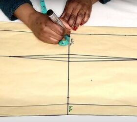 modifying a bodice pattern to fix a bulging zipper in six simple steps, Marking the waistline