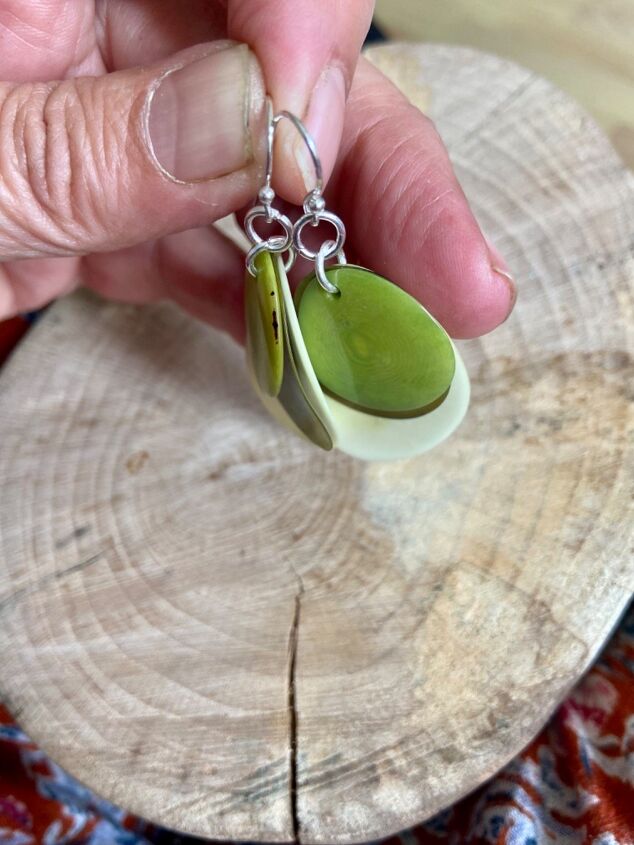how to create a lovely pair of eco earrings from recycled tagua nuts, Jump rings