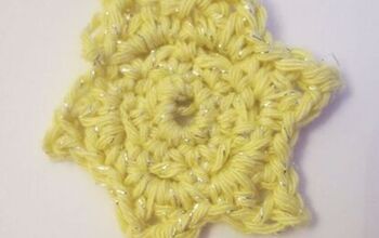 A Crocheted Flower Tutorial