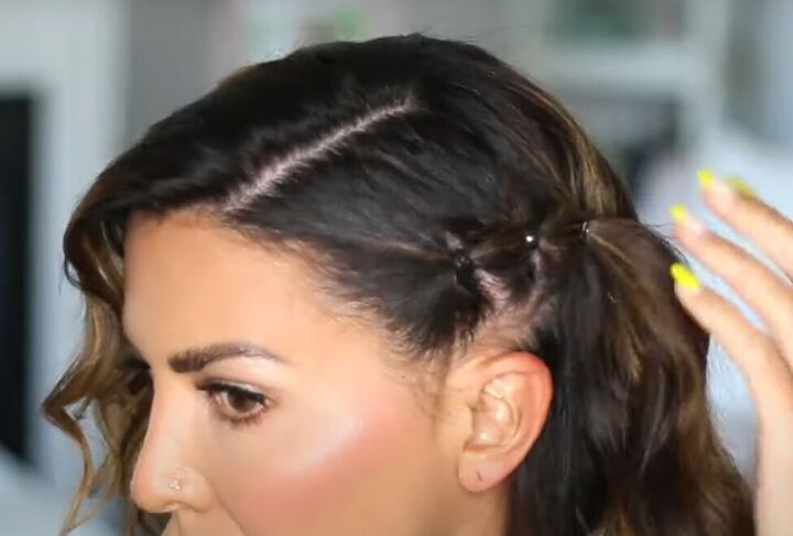 6 cute summer hairstyles that are super simple to do, How to do connecting ponytails