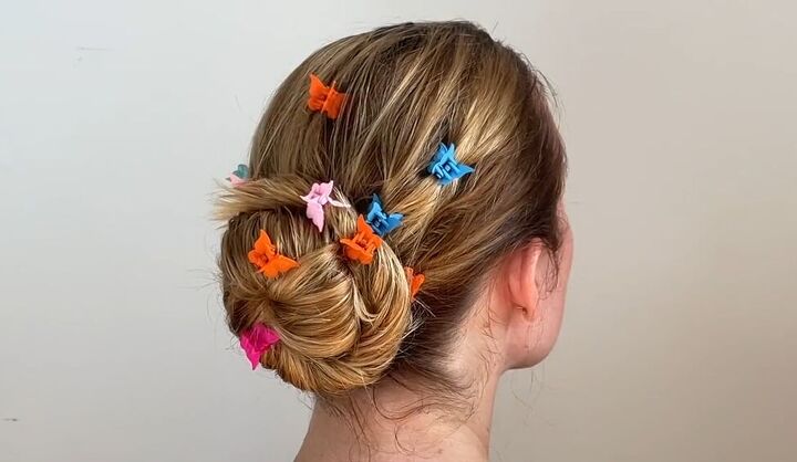 4 Cute Hairstyles With Wet Hair That Are Quick Easy To Do Upstyle 4-cute-hairstyles-with-wet-hair-for-when-you-re-in-a-rush-upstyle