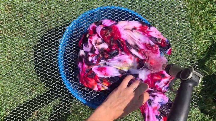 4 cool tie dye patterns that are fun easy to do, How to wash and dry your shirts