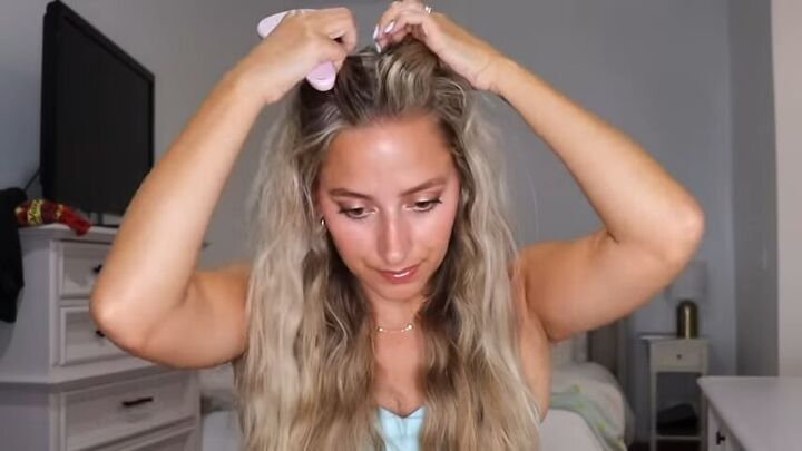 the easy way to get bouncy curls without using heat, Parting hair down the middle