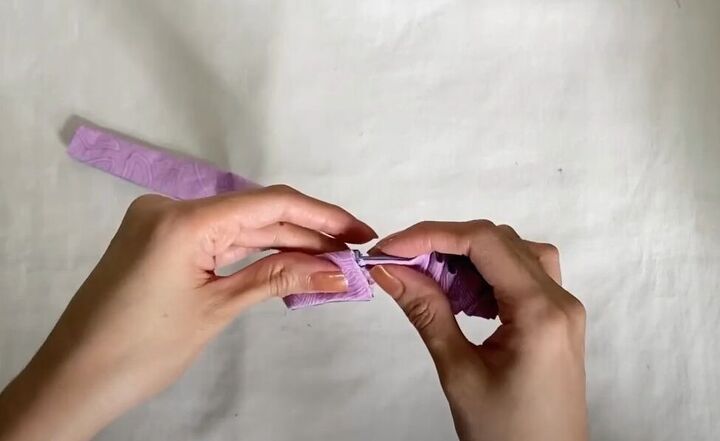 how to make a diy reversible headband out of fabric, Attaching the strip to the headband
