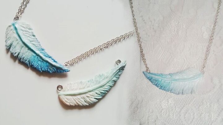 easy instructions for a gorgeous ombre feather charm with polymer clay, Polymer clay necklace ideas