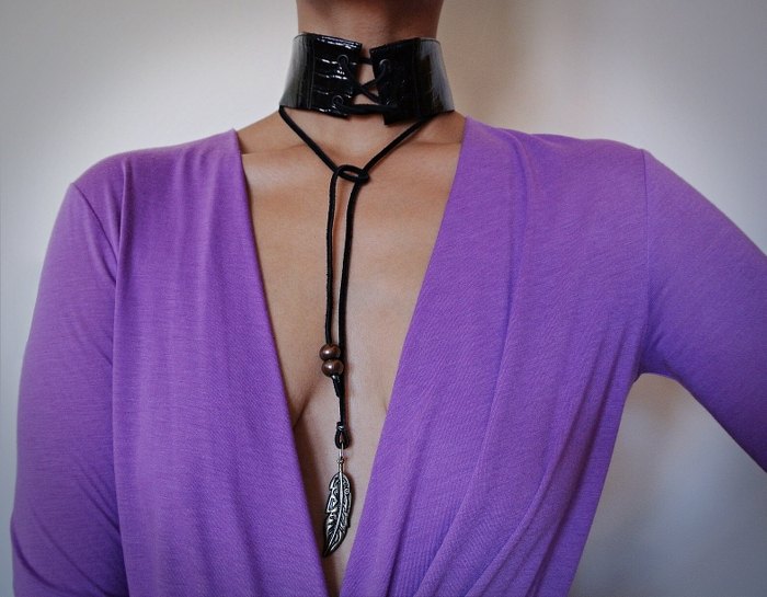 diy choker 3 ways to wear, 3 WRAPPED TO GIVE A LAYERED LOOK
