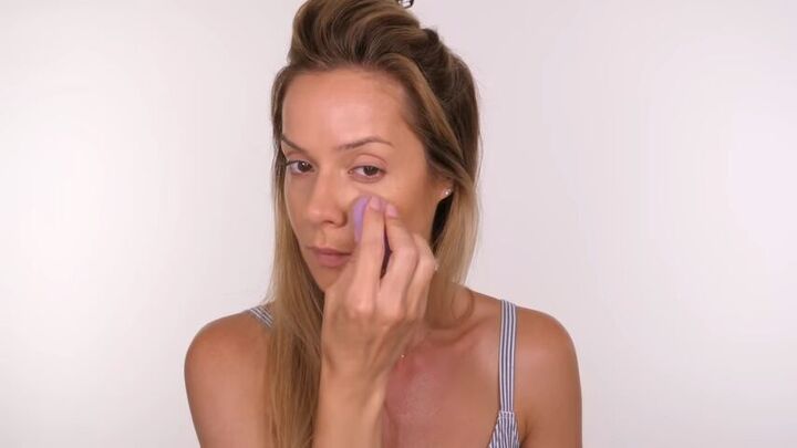covid makeover easy beginners makeup for when you re sick, Setting the makeup with a Beauty Blender