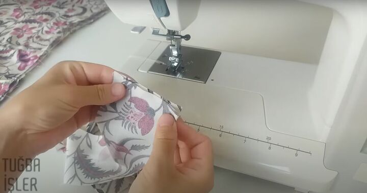 how to make cute diy shorts in a wrap front skirt overlay style, Sewing the waistband