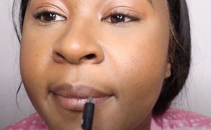 how to do a clean girl makeup look easy natural looking makeup, Lining lines with a natural lip shade