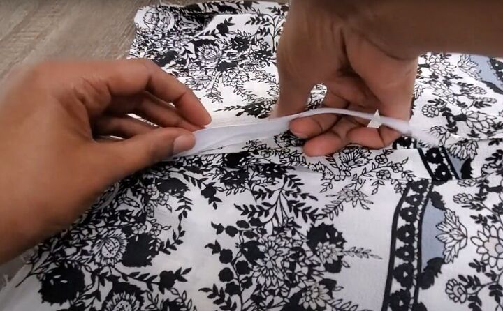 how to make a diy shorts jacket set out of an old kimono, Adding a zipper