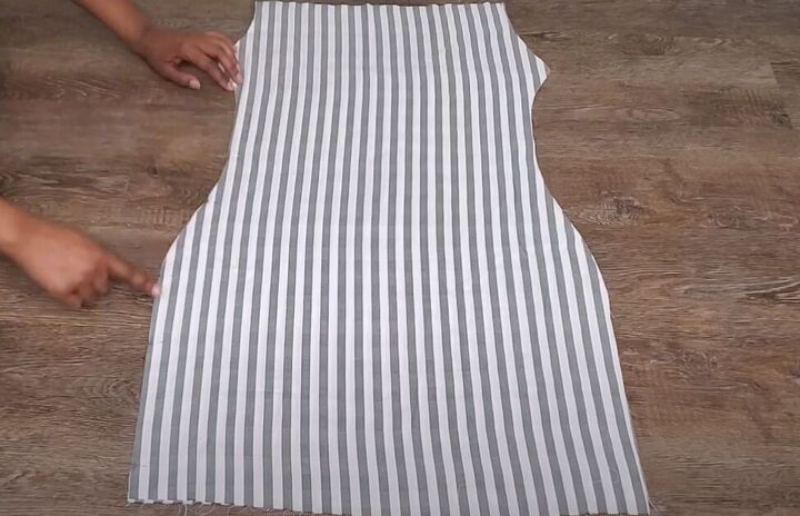 How to Make a Cute Halter Dress From Scratch | Upstyle How to Make a Cute Halter Dress From Scratch | Upstyle