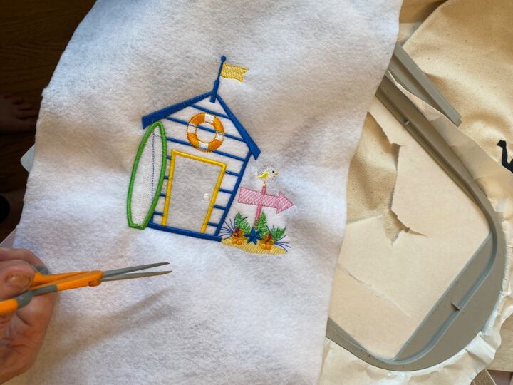 How to Make an Embroidered Patch With a Machine | Upstyle