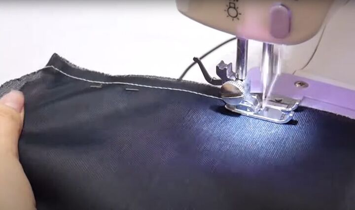how to sew a mini bag with scrunchie handles a chain strap, Sewing a straight stitch