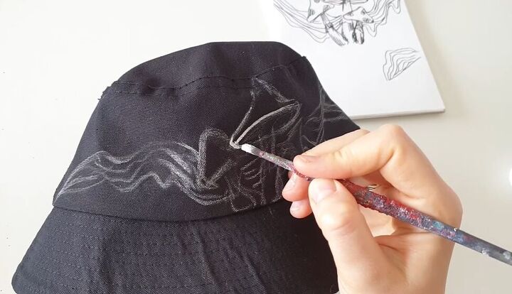 3 easy hand painted hat cap bandana ideas, Sketching a design on a bucket hat