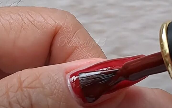 how to do quick simple red white nail art, Applying red polish