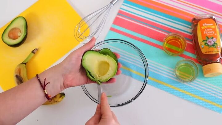4 simple spa day diy recipes to pamper yourself at home, Scooping an avocado