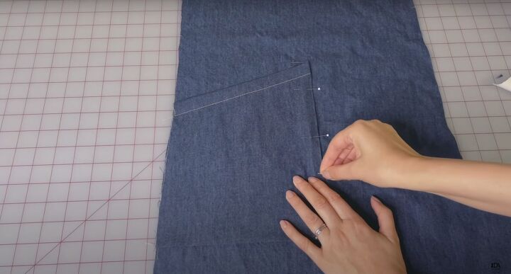 how to sew high waisted wide leg shorts for summer beyond, Attaching the pockets to the shorts