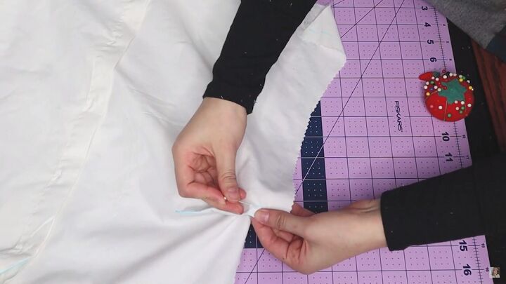 how to make a blouse with frills out of an old men s dress shirt, Pinning the darts
