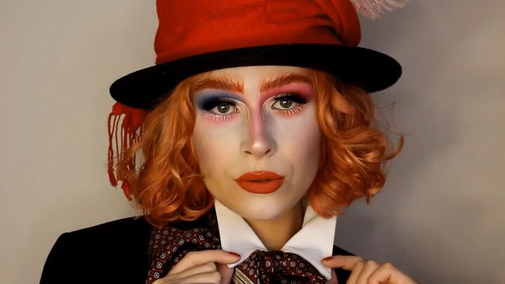 how to do a fun mad hatter makeup look for halloween, Mad Hatter makeup for Halloween