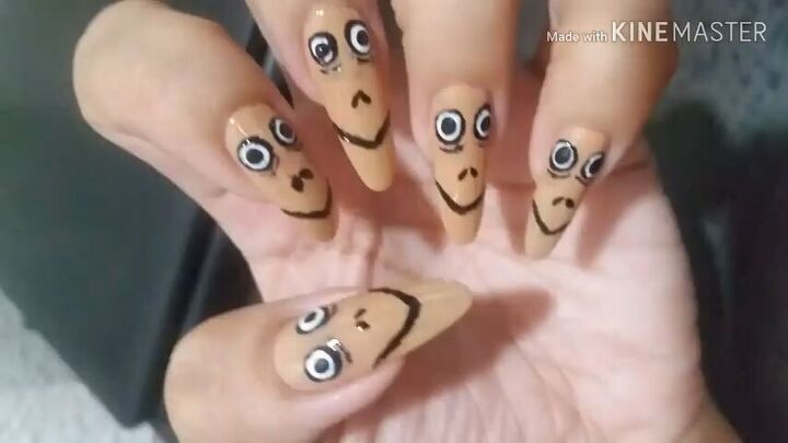 9 steps to creepy halloween nails inspired by the momo challenge, DIY Halloween nails