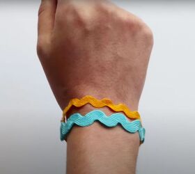 hair ties that double as bracelets