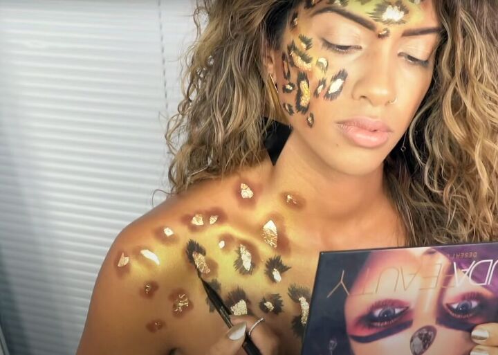 easy diy leopard costume for halloween, Adding spots to the shoulders