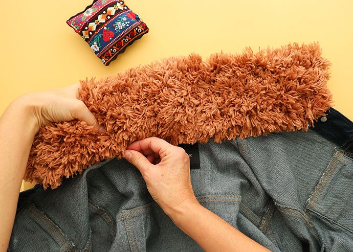 crochet a fur collar for your denim jacket