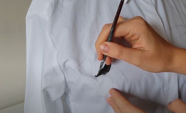 how to paint a spooky spiderweb shirt for halloween, Painting design onto shirt