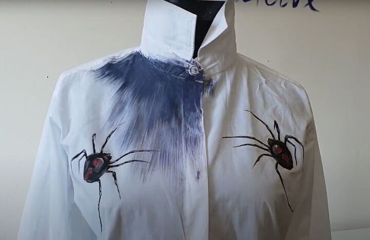 how to paint a spooky spiderweb shirt for halloween, Painting a background