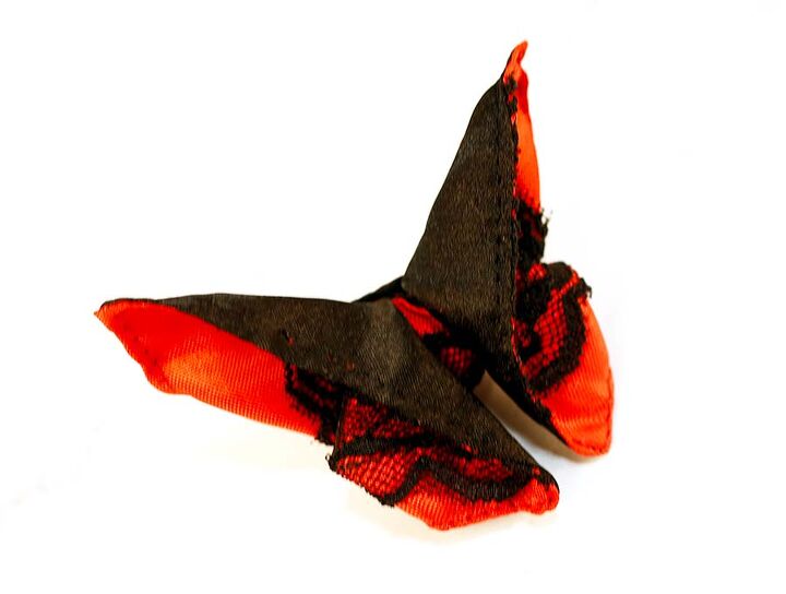 how to make fabric butterflies in minutes