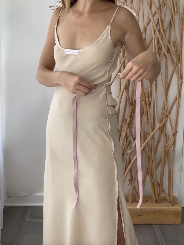 No Sew Hack for When Your Dress is Too Big | Upstyle No Sew Hack for When Your Dress is Too Big | Upstyle
