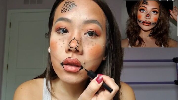 create cute halloween scarecrow makeup with this easy tutorial, Lining lips