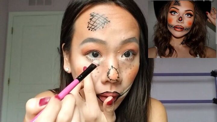 create cute halloween scarecrow makeup with this easy tutorial, Adding highlight