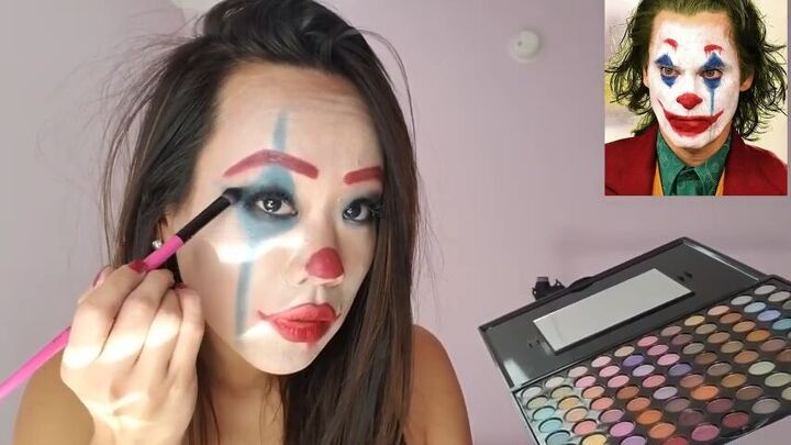 how to create female joker halloween makeup, Adding more blue