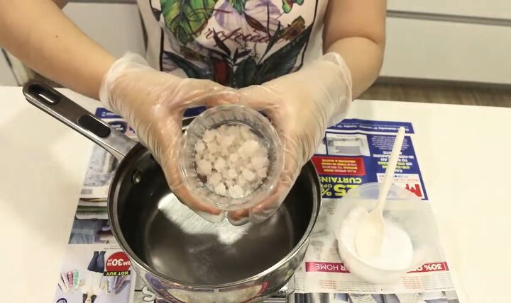 easy dead sea salt soap tutorial, Combining dead sea salt and lye