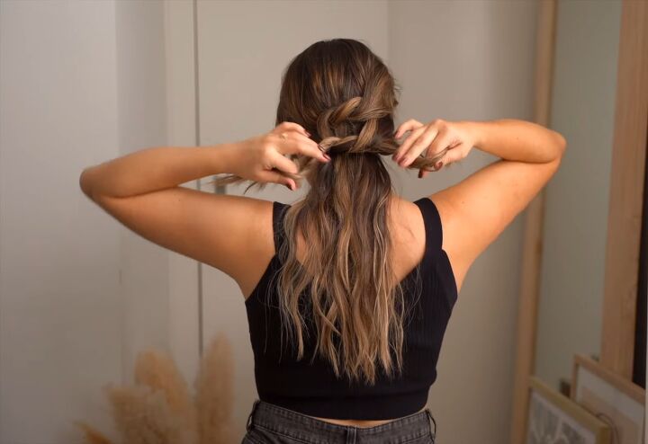 how to create 3 attractive ponytail hairstyles, Knotting hair